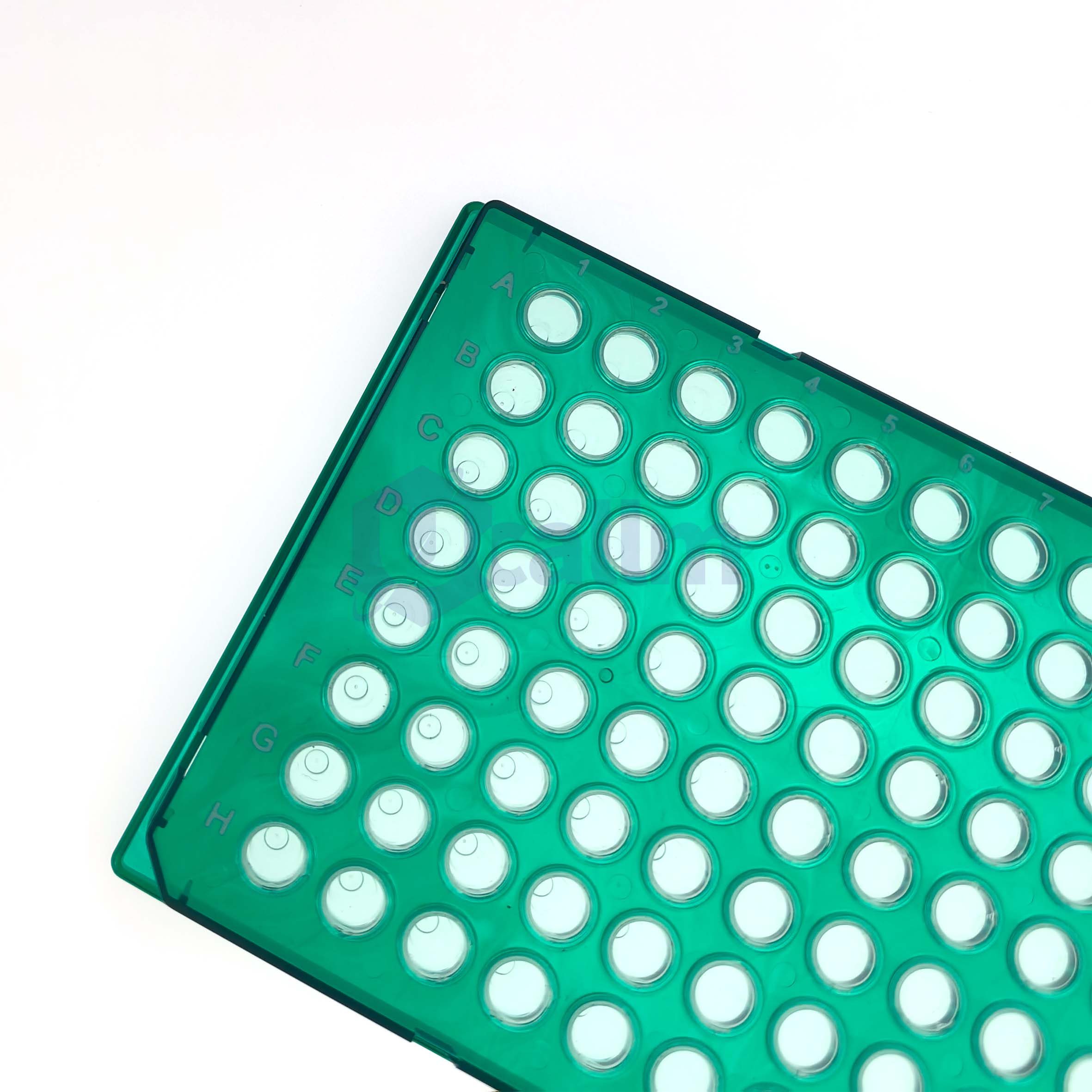 H2384-02 0.2 mL 96 well Full skirt PCR plate, clear PP wells, green PC frame, H1 Notch-3