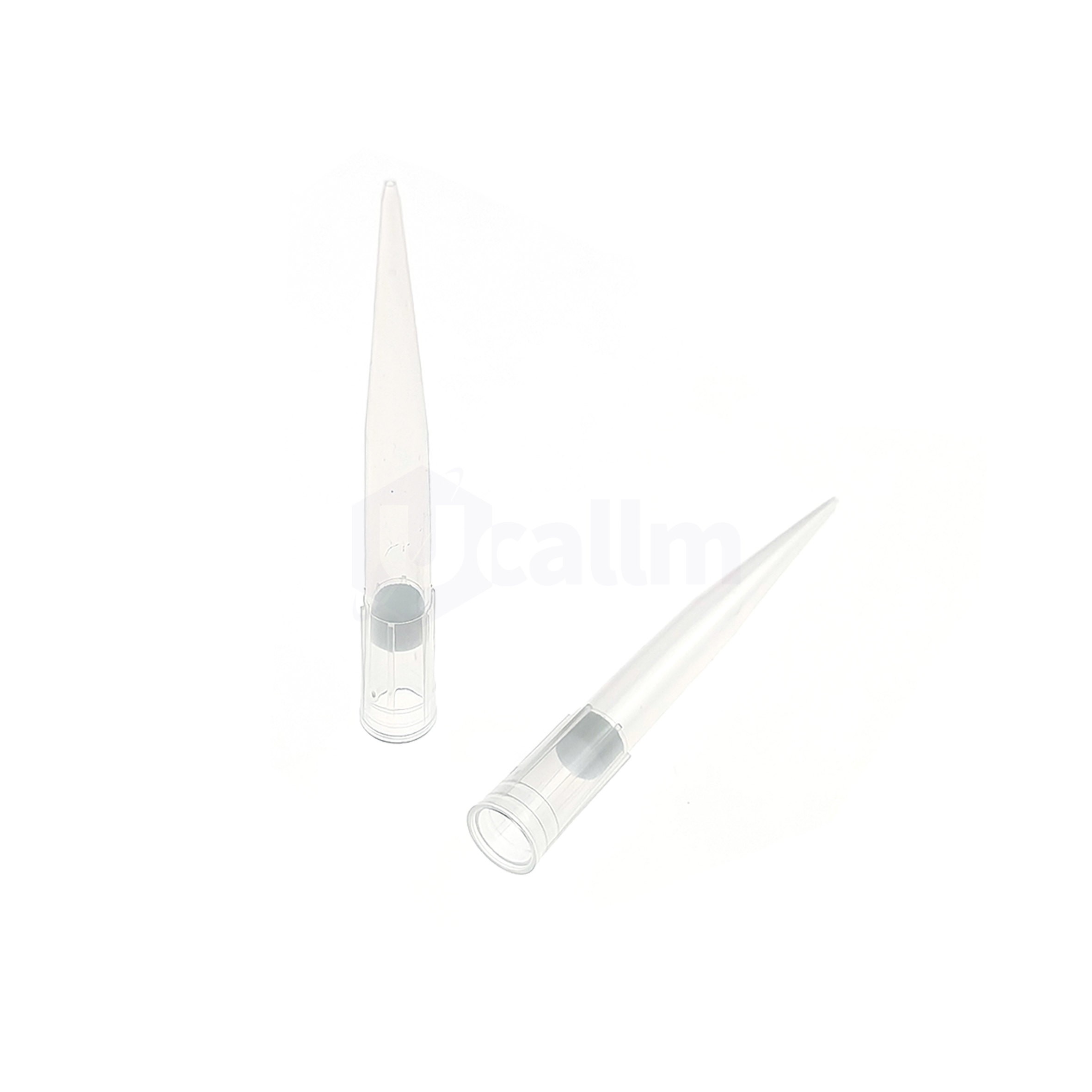 1000µL Low Retention Filter Pipette Tips, Clear, Filtered, Non-sterile, Bagged-1 Two clear syringes with exposed needles laid diagonally on a white background.