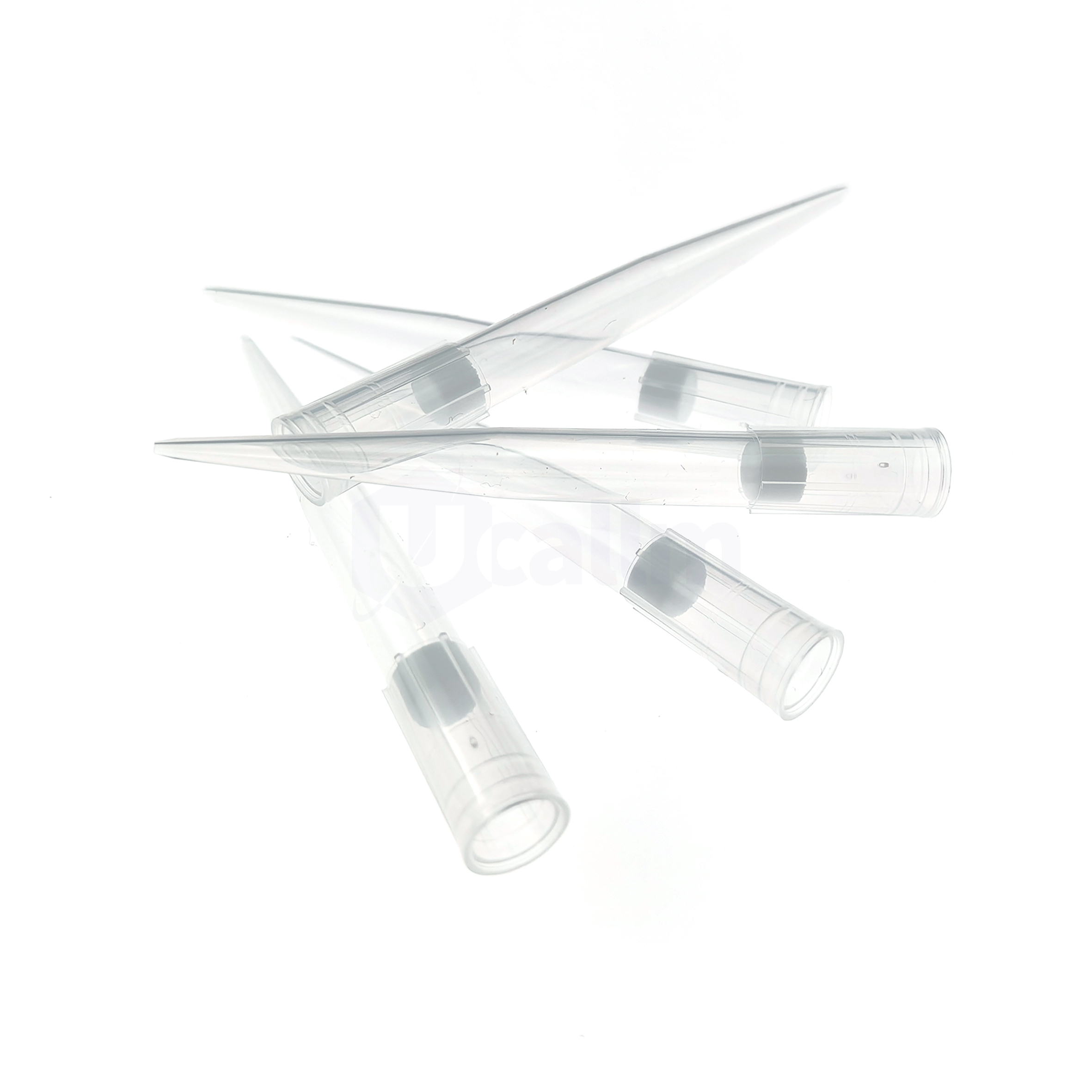 1000µL Low Retention Filter Pipette Tips, Clear, Filtered, Non-sterile, Bagged-6 Several transparent plastic syringes arranged on a white background, angled and overlapping at different points.